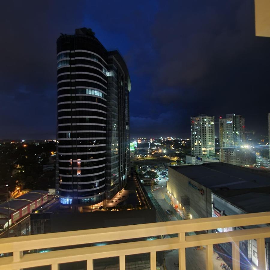 Inspiria Condo Free Airport Pickup For 3 Nights Stay Or More Davao City Eksteriør bilde